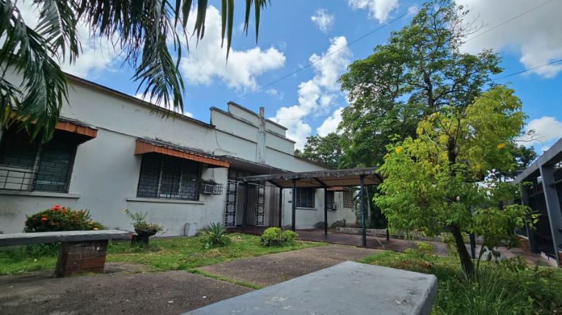 Crisis educativa en Maturín: La escuela Vicente Salias debe dar clases virtuales por grave deterioro