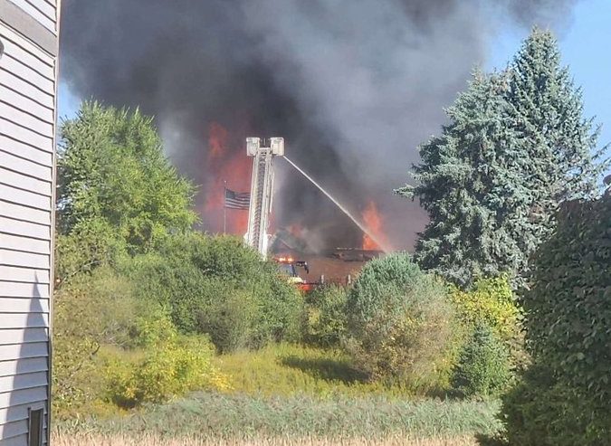 Múltiples heridos por tiroteo e incendio en una iglesia mormona de Míchigan