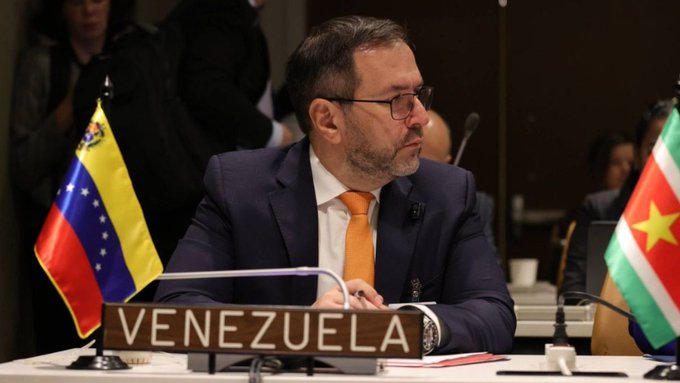 Yván Gil reiteró en la Celac que el chavismo "combate al narcotráfico"
