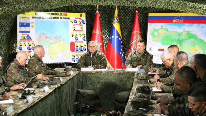 Vladimir Padrino tacha de "falsa" denuncia de Guyana sobre ataque a equipo con material electoral