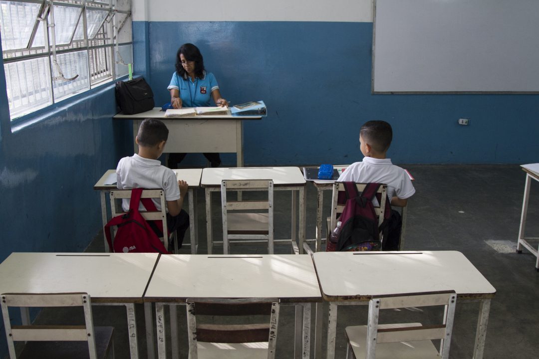 Docentes alertan sobre problemas que enfrenta el sistema educativo en Venezuela para nuevo año escolar