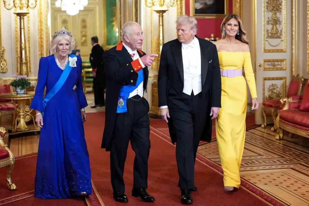 Melania Trump deslumbró en el Palacio de Windsor con un vestido de Carolina Herrera (Fotos)