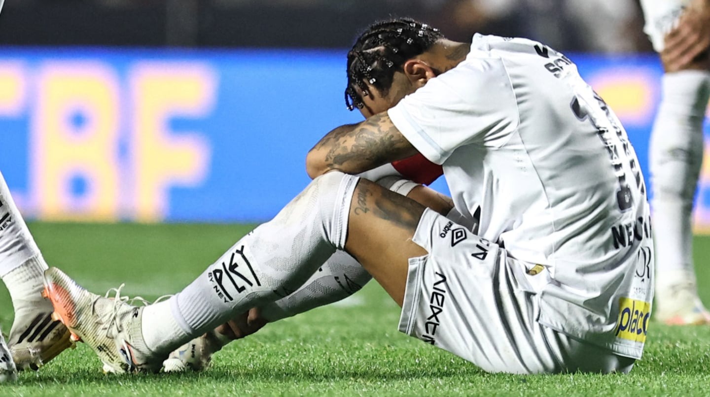 Escándalo en Brasil con Neymar: lo acusan de ser adicto al whisky, al tabaco y de acostarse de madrugada
