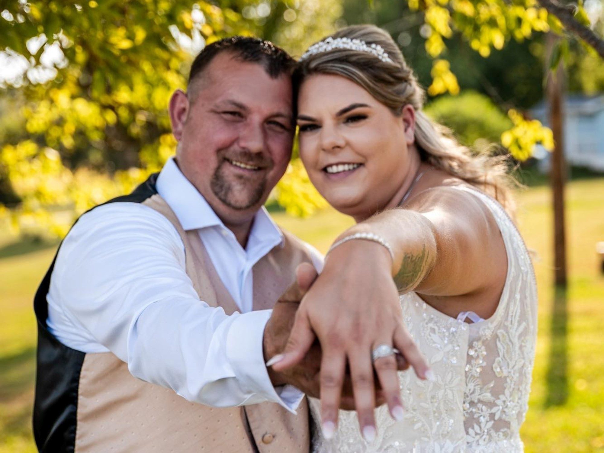 Insólita historia de amor: mujer de Iowa se casó con el hijo del hombre que mató a su madre