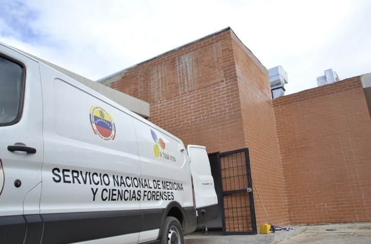 Dos motorizados murieron arrollados por vehículo de carga pesada en elevado en Aragua