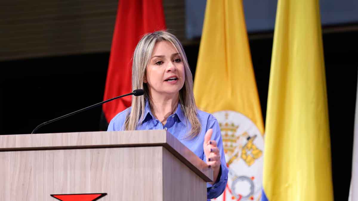 Vicky Dávila: El tiempo del diálogo se agotó, a Maduro y al Cartel de los Soles hay que tumbarlos