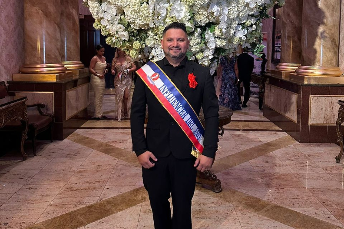 Yoel Carmona se alza como Influencer del Año 2025 en Nueva York y Nueva Jersey