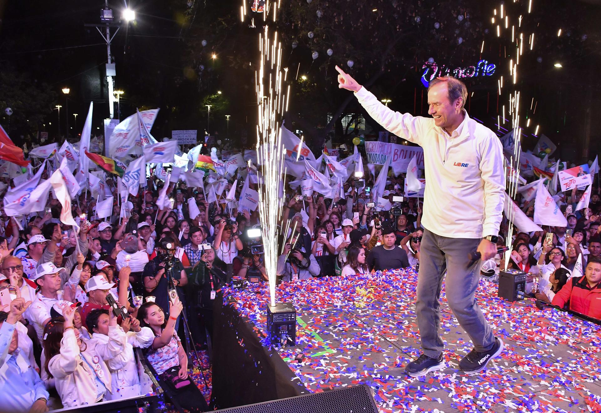 Tuto Quiroga confirmó que, si gana en segunda vuelta, invitará a Edmundo González a su investidura
