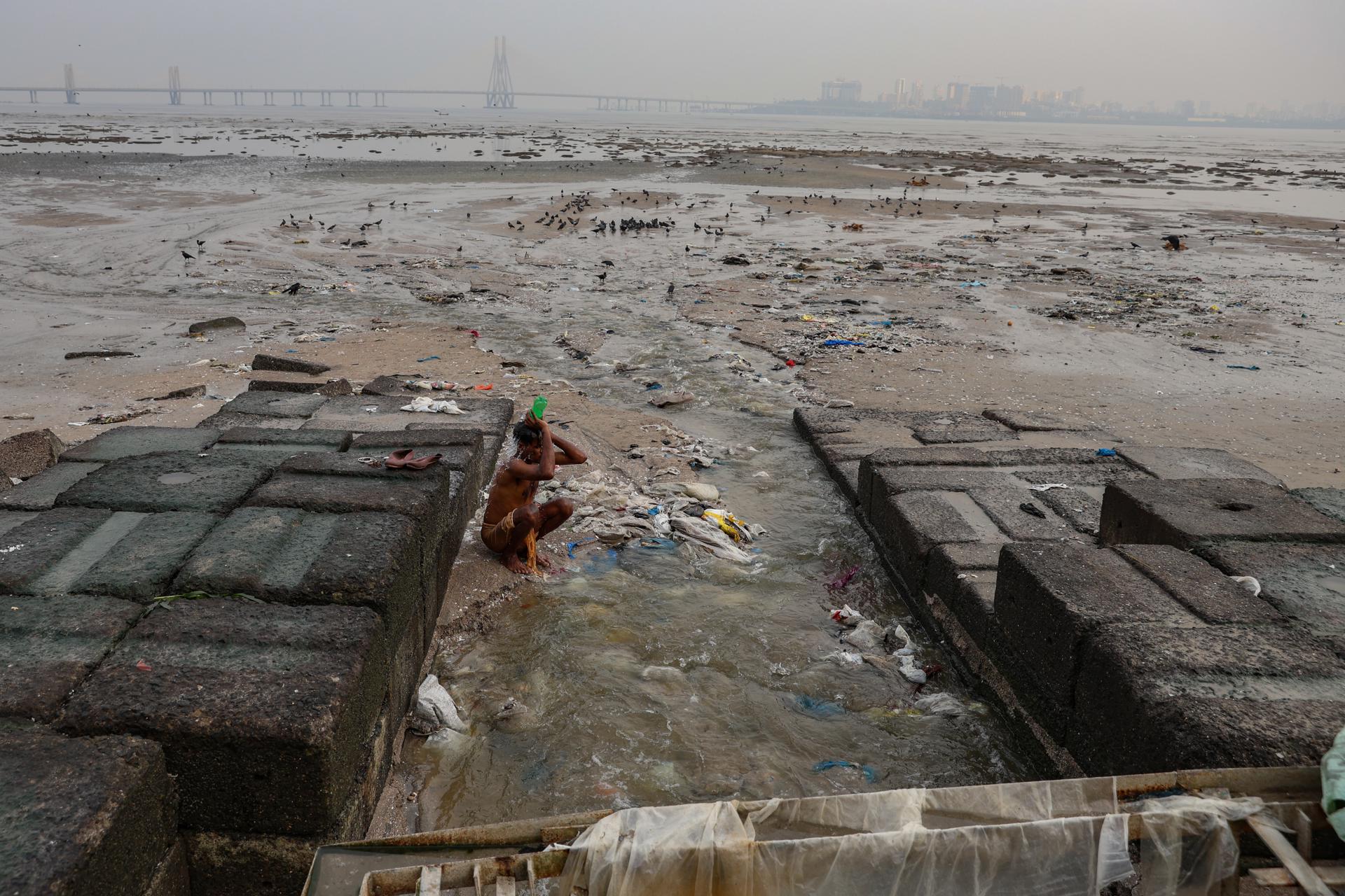 Lluvias monzónicas en el norte de India dejan más de 500 muertos y miles de evacuados