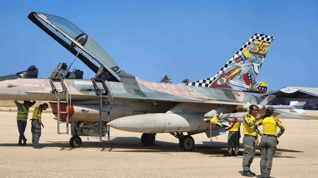 Así es el arsenal militar de Venezuela frente a EEUU: tanques, drones iraníes y 343.000 soldados al mando de Maduro