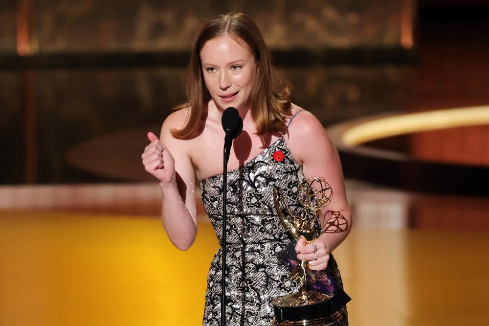 VIDEO: Actriz armó un escándalo en los Emmy al criticar al ICE y gritar por una "Palestina libre"