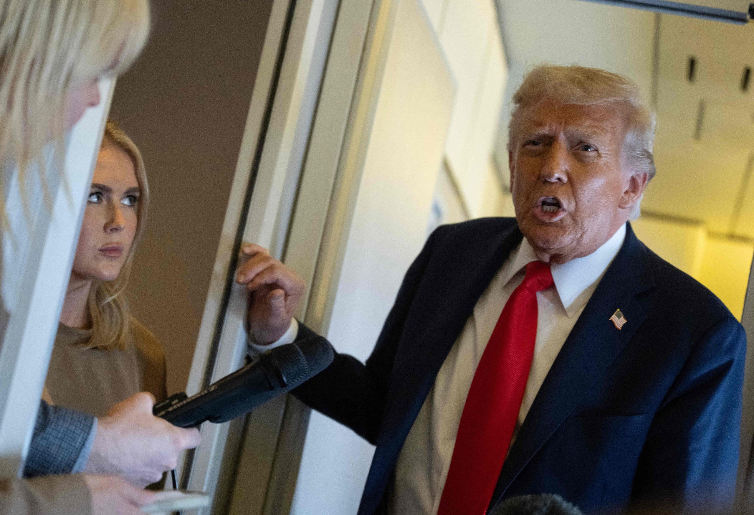 Trump introducirá pago obligatorio de cien mil dólares para obtener visa H-1B