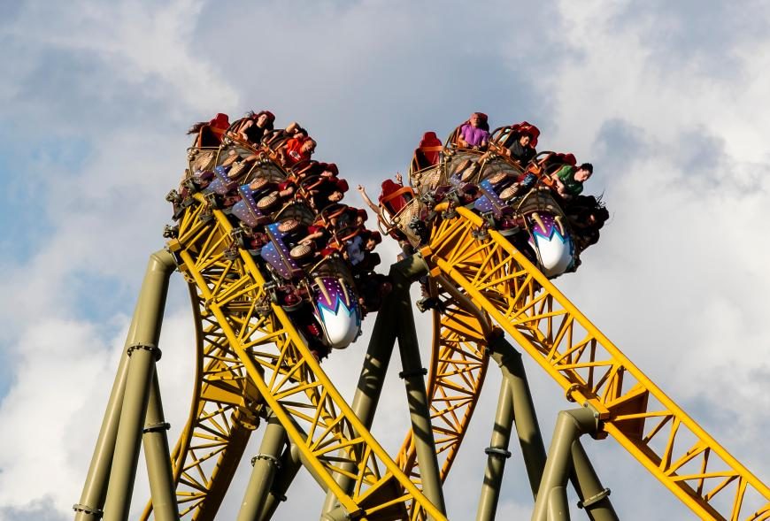 Surgen nuevos detalles sobre el hombre que murió en atracción de parque Universal en Florida