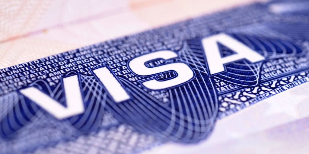 Nuevos cambios de EEUU a las visas H-1B prioriza sueldos y formación profesional altos