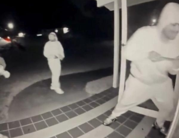 Imágenes sensibles: Fue asesinada mientras intentaba frenar que ladrones irrumpieran en su casa de Georgia