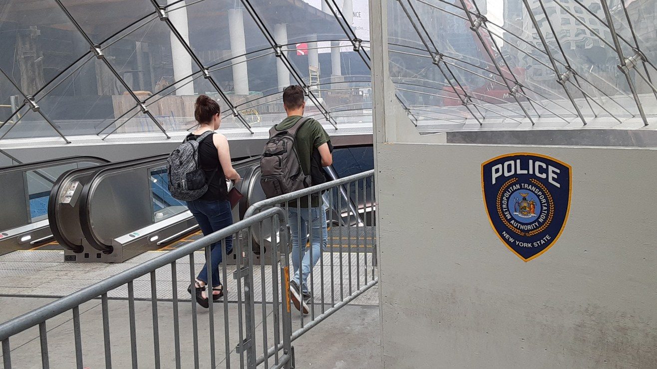 Terror en Nueva York por balacera durante robo a policías de la ONU
