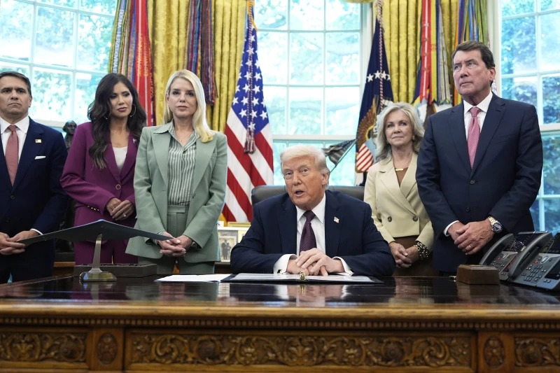 "Los detendremos de la misma manera": Trump prometió llevar ataque contra cárteles en tierra