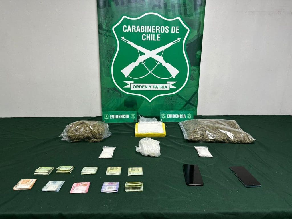 Venezolano fue detenido con más de tres kilos de droga durante fiscalización vehicular en Chile (VIDEO)