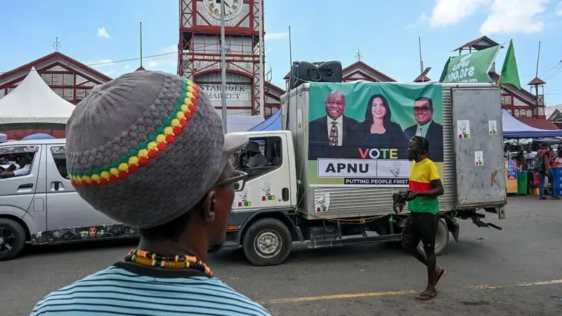 Cómo influyen en las elecciones en Guyana el boom petrolero y el conflicto con Venezuela por el Esequibo