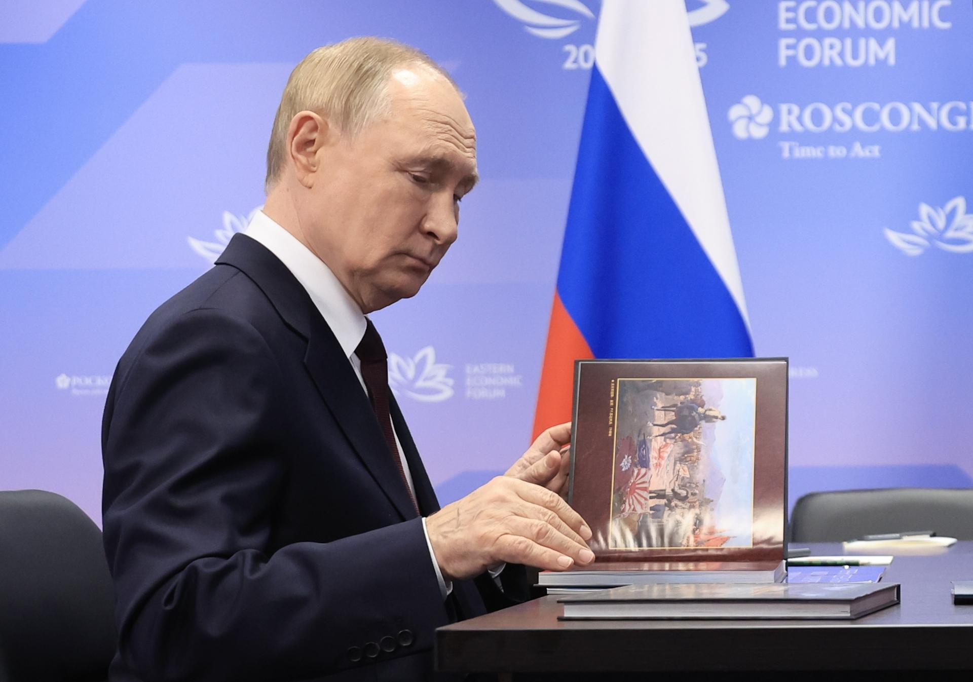 Putin insiste en invitar a Zelenski a Moscú y le garantiza la seguridad "al 100 %"