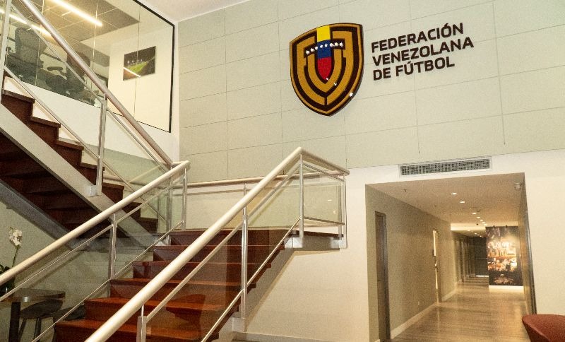 La FVF inició contactos con entrenador de élite para que tome el mando de la Vinotinto