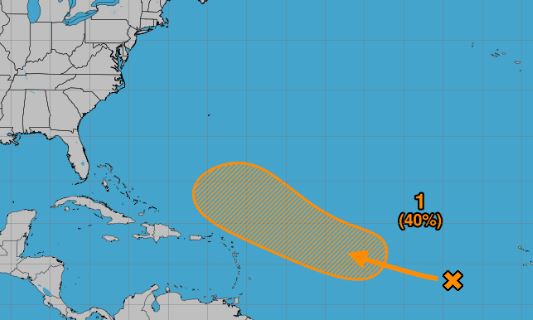 Gabrielle se convierte en huracán de categoría 1 con riesgo de intensificarse