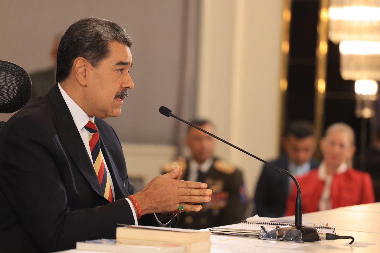 Maduro prometió declarar vía constitucional una "república en armas" ante un ataque militar extranjero