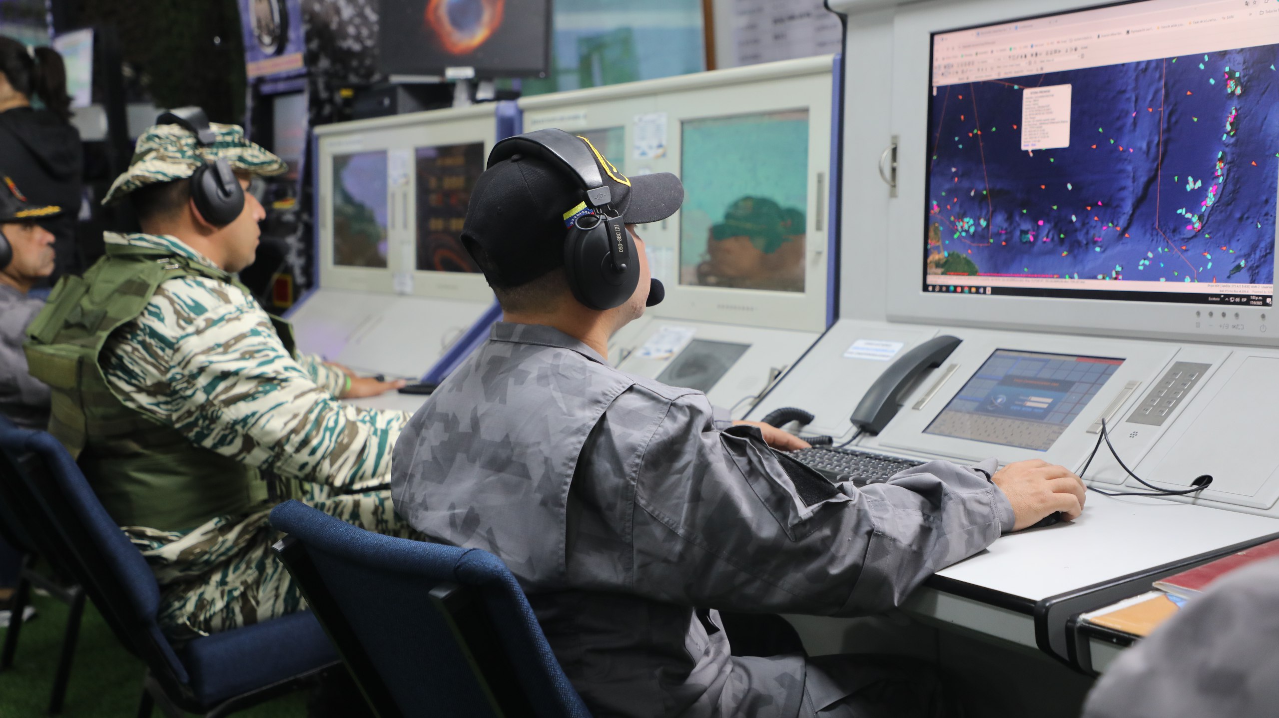 Desde buques a peñeros: las unidades militares que mostró la Fanb durante ejercicios en La Orchila