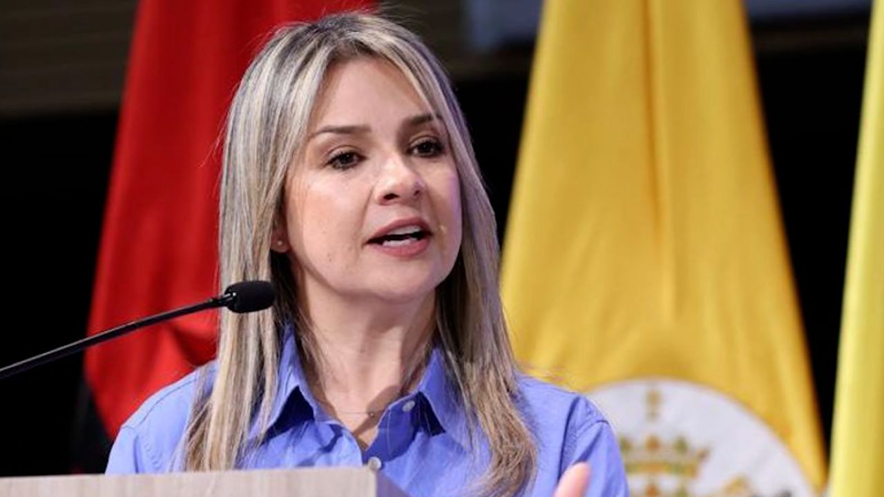 Vicky Dávila: El tiempo del diálogo se agotó, a Maduro y al Cartel de los Soles hay que tumbarlos