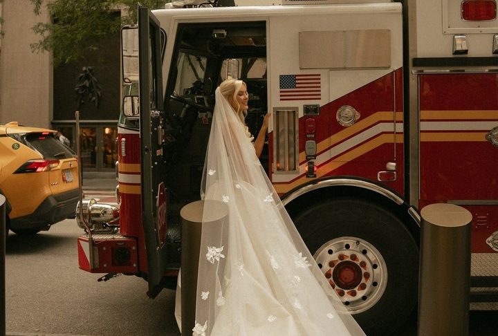 ¡Conmovedor! Bomberos de Nueva York escoltaron a novia que perdió a su padre en el 11 de septiembre