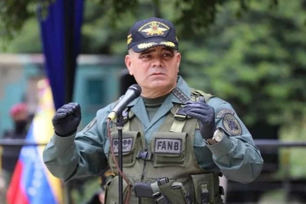 Padrino López advirtió que Venezuela se prepara para posible lucha armada