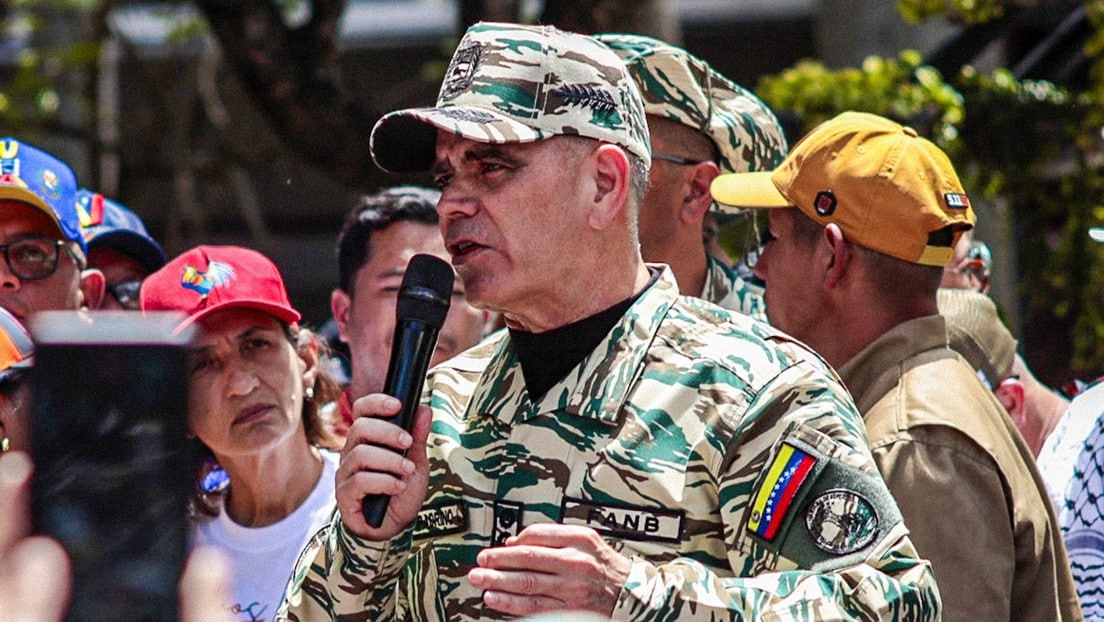 ¿Busca el chavismo militarizar a partidarios? Padrino López expuso cuáles son sus supuestas intenciones