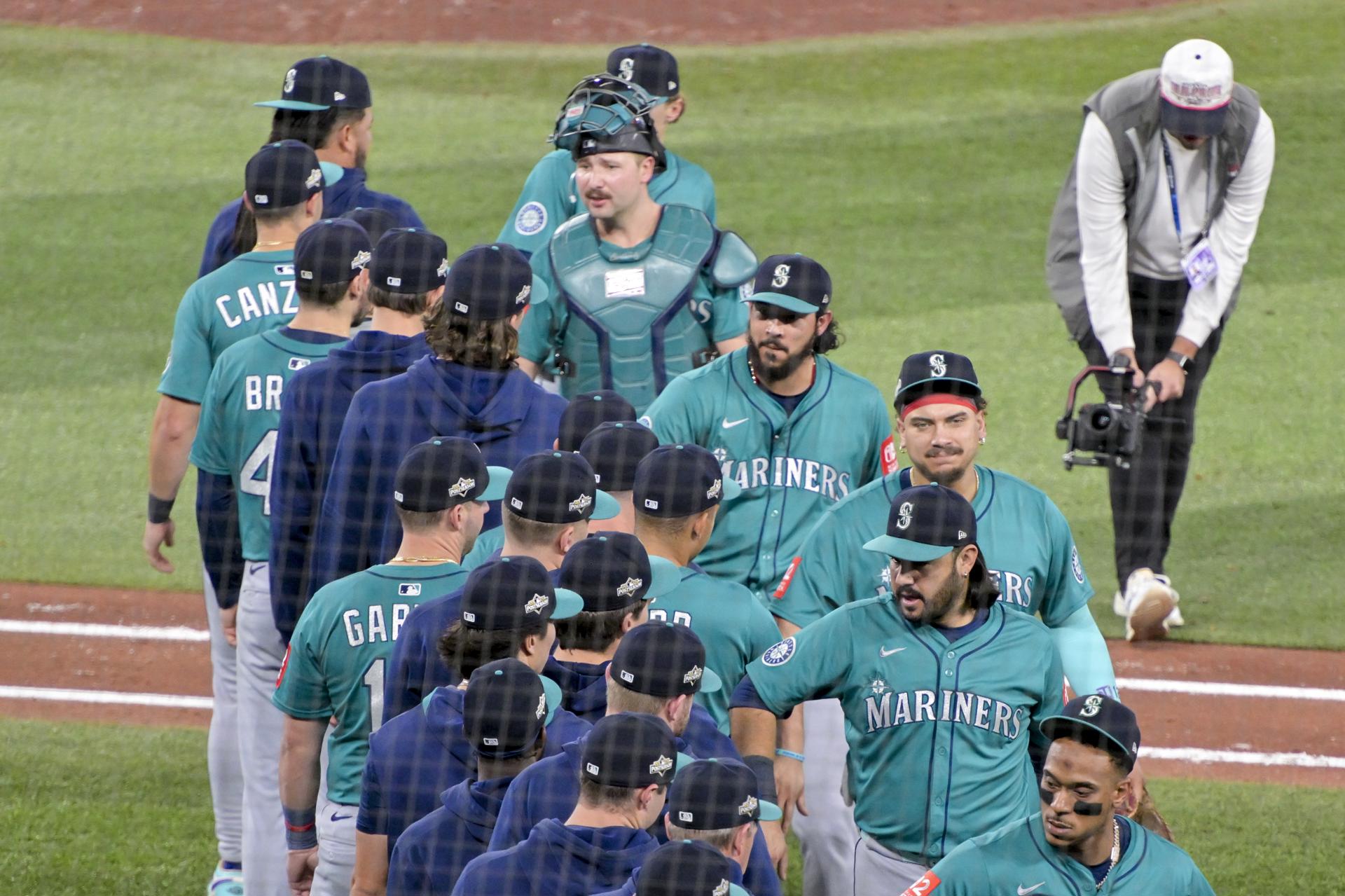 Marineros de Seattle pegan primero en la final de la Liga Americana