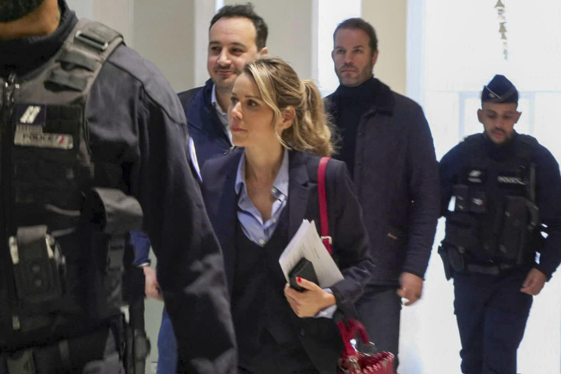 La hija pequeña de Brigitte Macron: la salud de mi madre se ha degradado por el ciberacoso