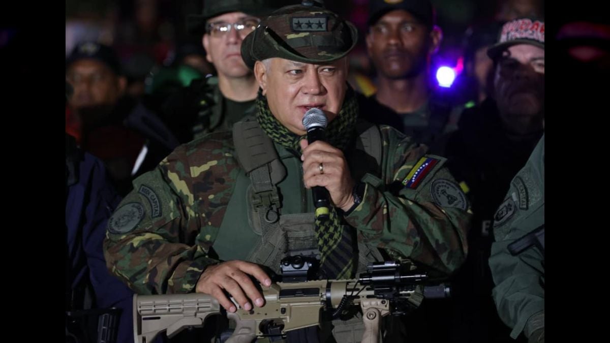 VIDEO: Diosdado Cabello salió de madrugada en su camioneta blindada para supervisar ejercicio de la Fanb