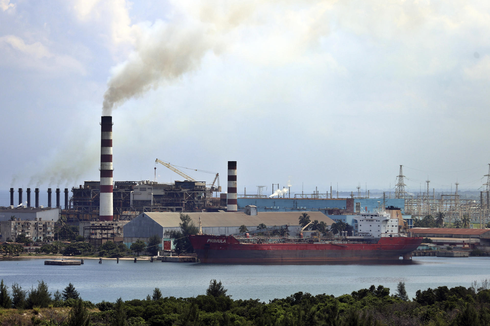 Las termoeléctricas en Cuba operan en torno a un cuarto de su capacidad