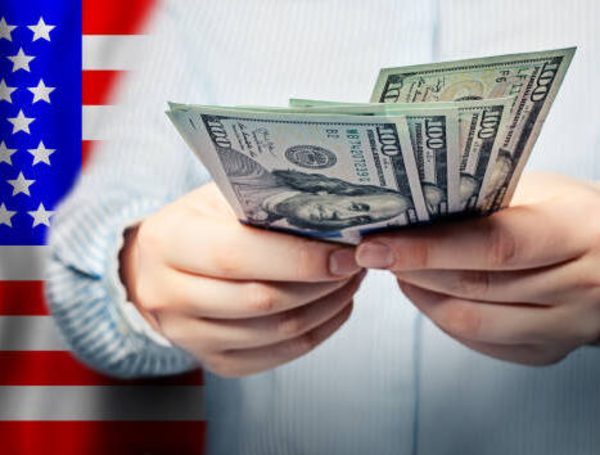 El truco para enviar dinero a Latinoamérica desde EEUU pagando menos comisiones