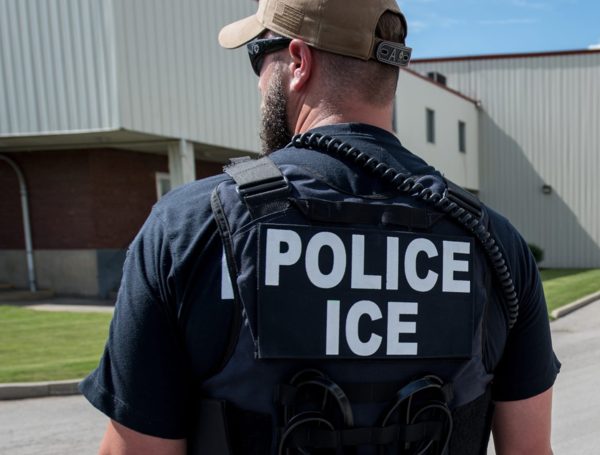 Venezolano fue detenido en Chicago mientras conducía un Uber pese a tener TPS y un asilo en trámite