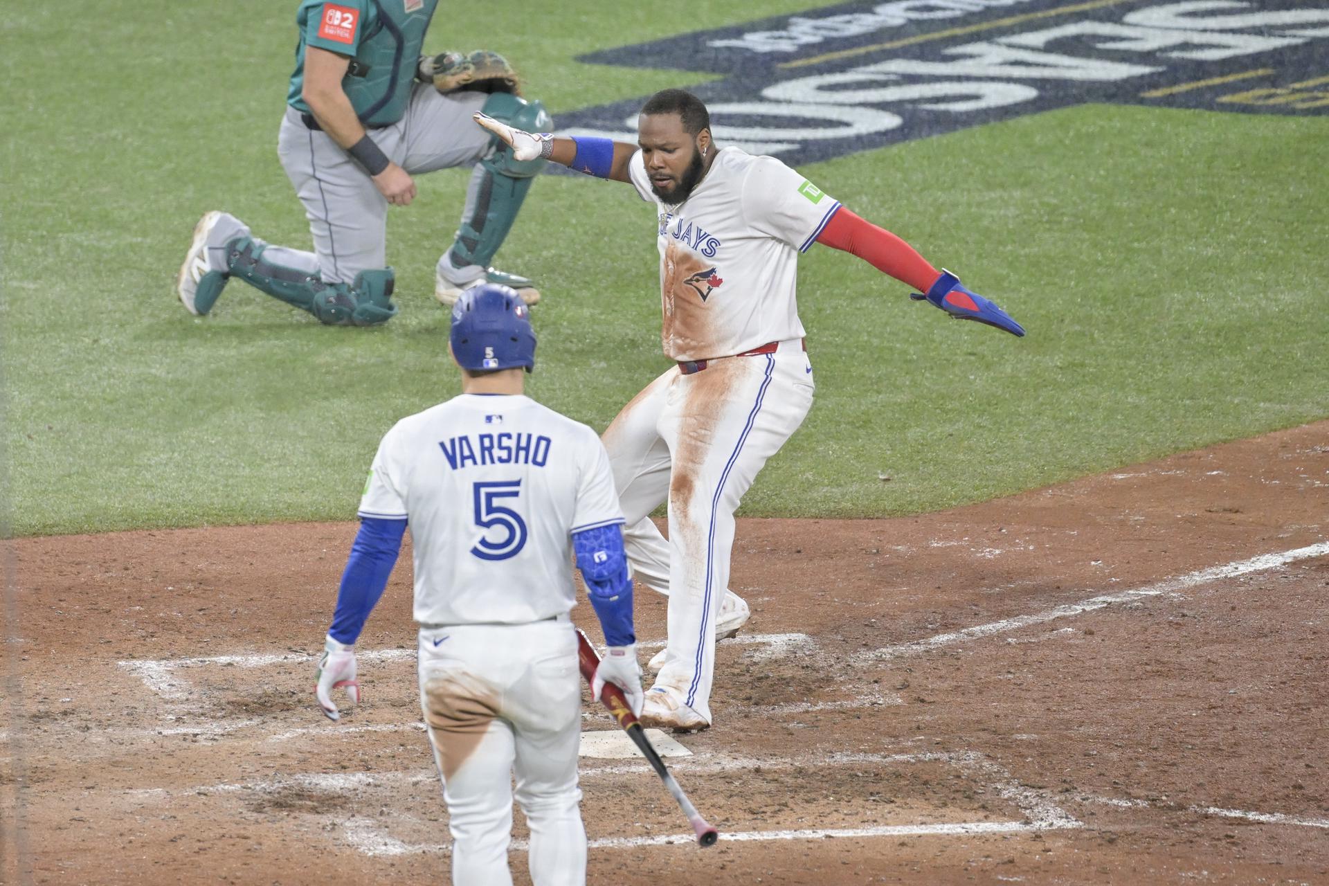 Azulejos de Toronto superan a Marineros y fuerzan la Serie a un juego siete