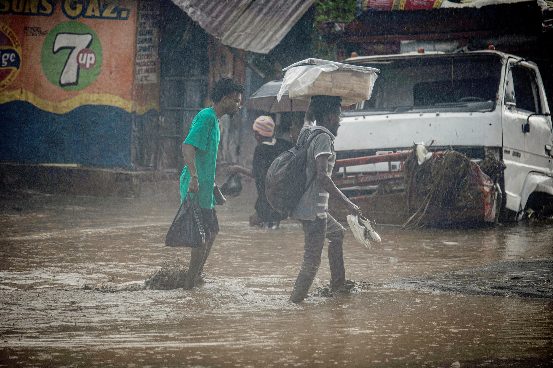 EEUU desplegó equipo especial para asistir a los afectados por daños del huracán Melissa en el Caribe