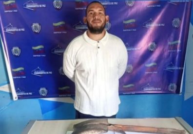 Capturaron a un sujeto que agredió con una pala a un perrito en Aragua