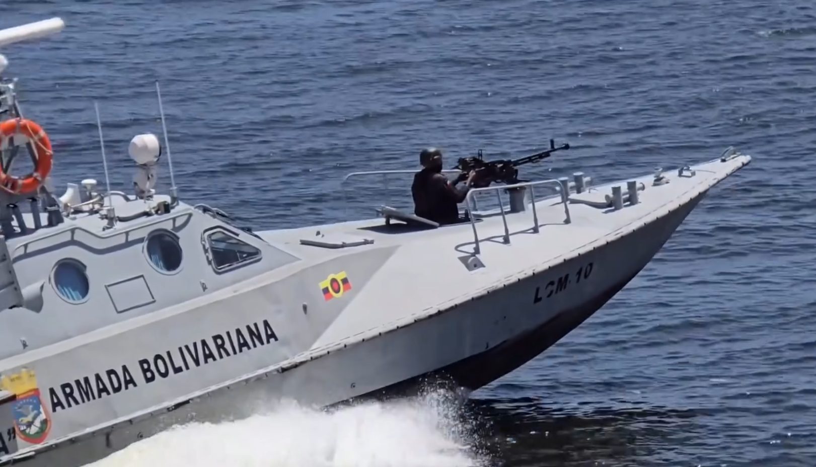 Fanb realiza ejercicios antiaéreos con fuego real frente a las costas de Nueva Esparta
