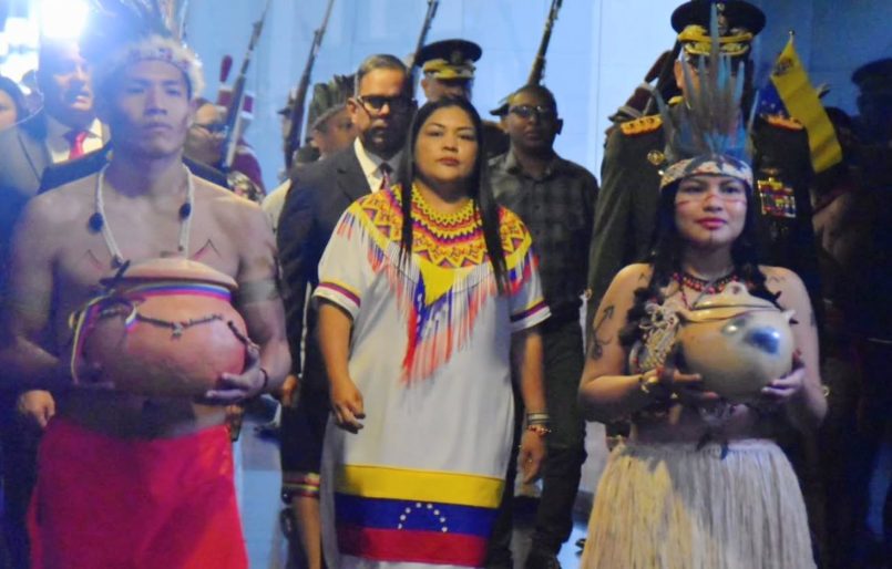 Funcionaria chavista Clara Vidal dijo que EEUU quiere "repetir la misma historia" de 1492