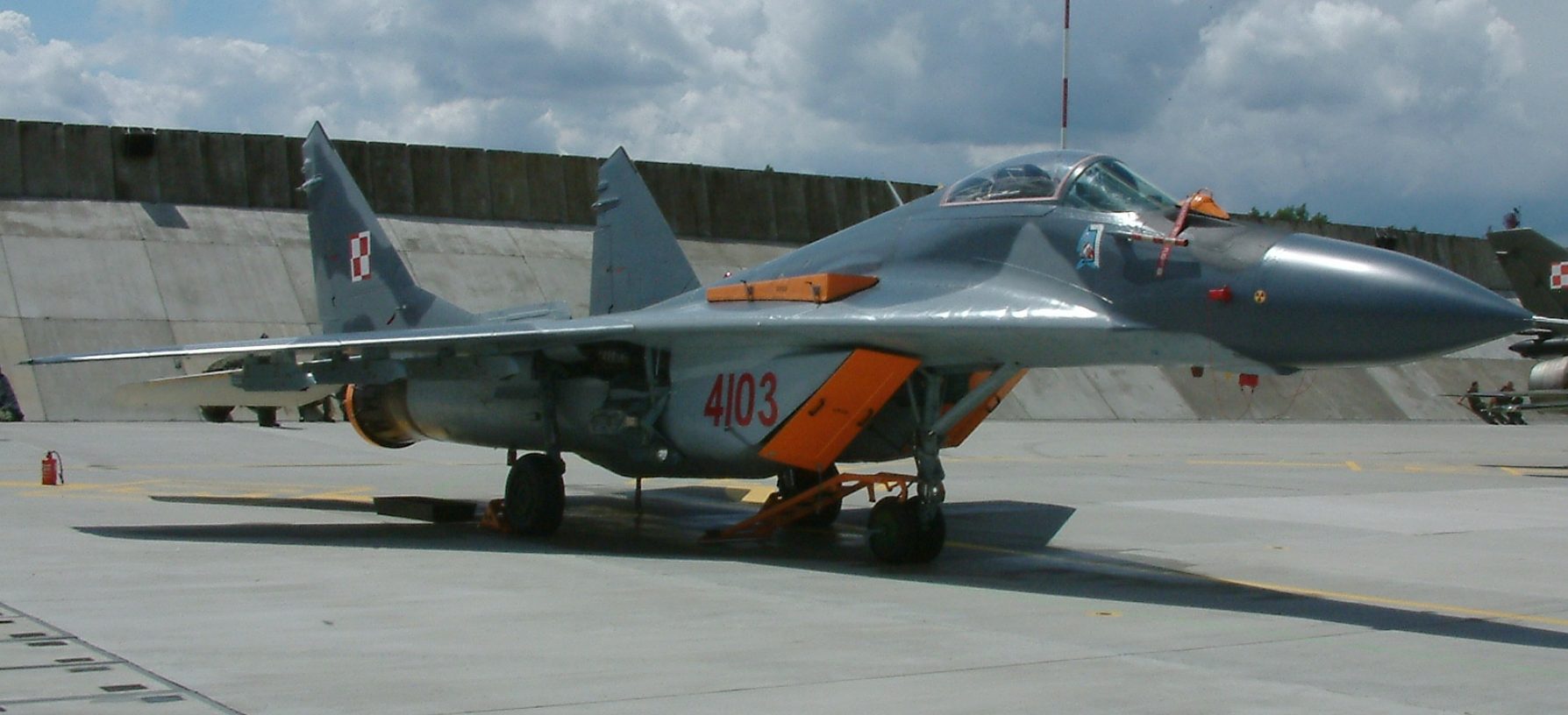 Cazas polacos interceptaron un avión de reconocimiento ruso sobre el mar Báltico