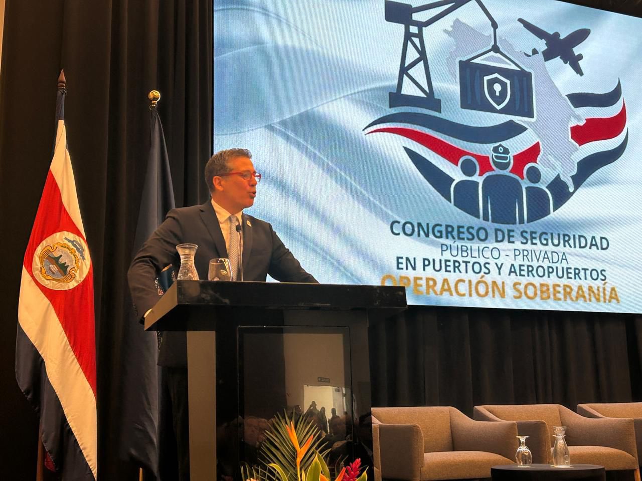 Reino Unido donó equipos militares a Costa Rica para desmantelar redes criminales transnacionales