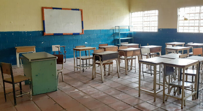 Denuncian las deplorables condiciones de los salones de clase en Ciudad Guayana