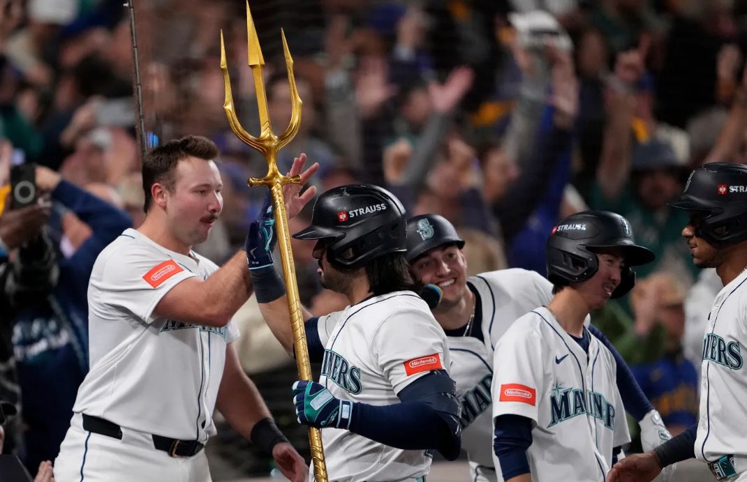 ¡Arepa power! Grand slam de Eugenio Suárez dejó a los Marineros a un paso de la Serie Mundial (VIDEO)