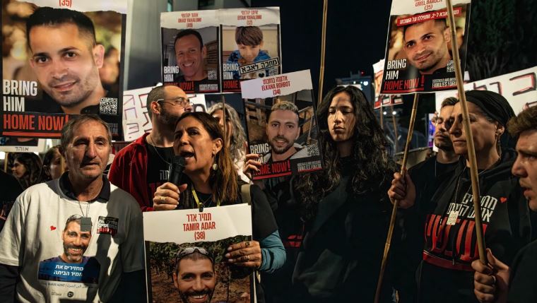 Familias de rehenes en Gaza pidieron a Netanyahu aprobar rápido el acuerdo para garantizar liberaciones