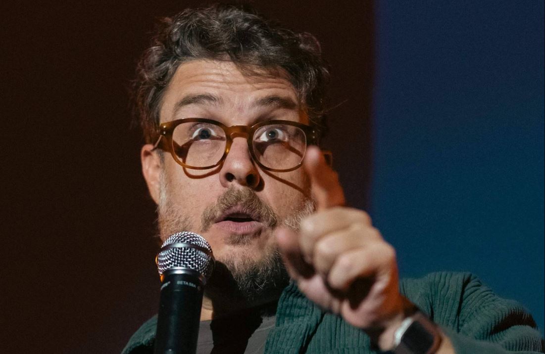 José Rafael Guzmán fusiona la comedia venezolana con la música en su nueva gira (Video)