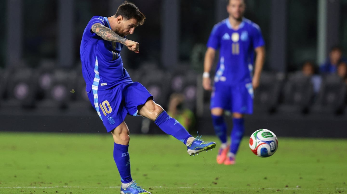 Lionel Messi rompió un nuevo récord mundial y destronó a Neymar